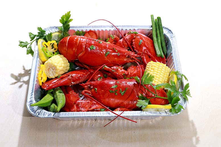 steamed live lobster 3